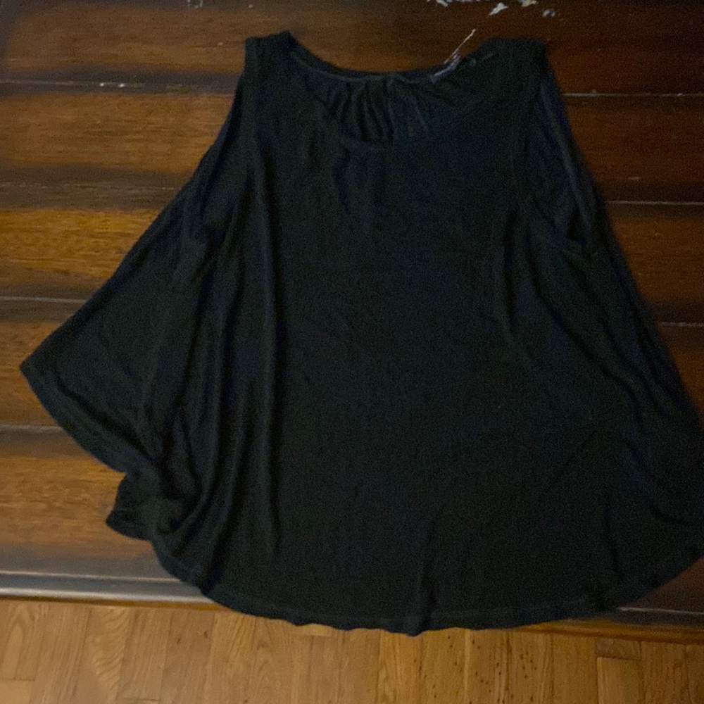 Black backless tank top
